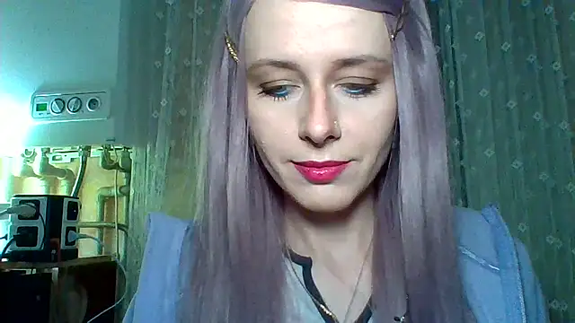 Snapshot of LuminousLady chatting on March 9, 2025, 6:32 pm LuminousLady online show from March 9, 2025, 6:32 pm