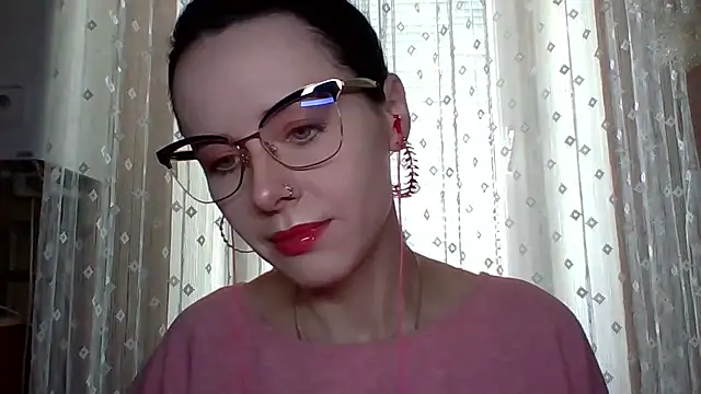 Snapshot of LuminousLady chatting on September 13, 2025, 7:30 am LuminousLady online show from September 13, 2025, 7:30 am