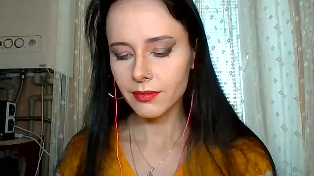 Snapshot of LuminousLady chatting on September 27, 2025, 1:05 pm LuminousLady online show from September 27, 2025, 1:05 pm