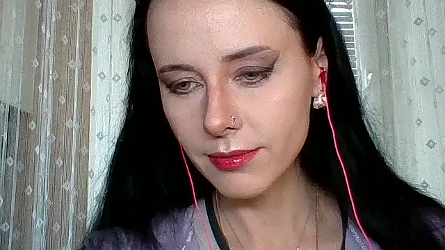 Snapshot of LuminousLady chatting on September 29, 2025, 1:16 pm LuminousLady online show from September 29, 2025, 1:16 pm