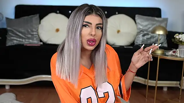 emma goodess  online show from March 7, 2025, 7:38 pm