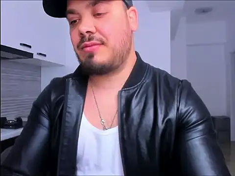 ZackMasterss online show from April 28, 2026, 9:31 pm
