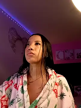 Snapshot of SallyWhitee chatting on February 17, 2026, 5:26 am SallyWhitee online show from February 17, 2026, 5:26 am