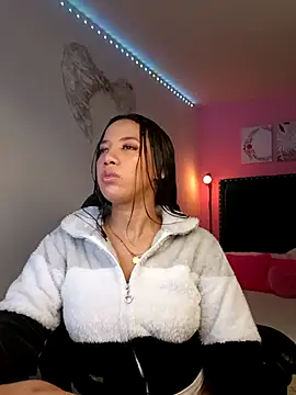 Snapshot of SallyWhitee chatting on March 10, 2026, 5:12 am SallyWhitee online show from March 10, 2026, 5:12 am