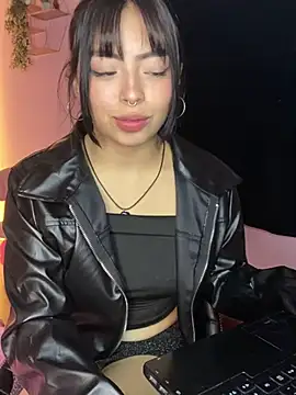 Snapshot of Valu_euphoria chatting on February 22, 2025, 5:12 am Valu euphoria online show from February 22, 2025, 5:12 am