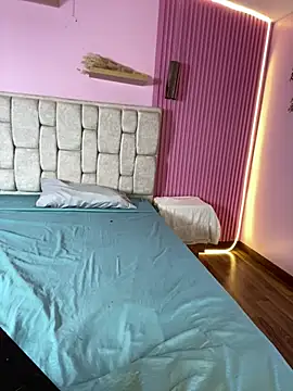 Snapshot of Valu_euphoria chatting on March 12, 2025, 10:07 pm Valu euphoria online show from March 12, 2025, 10:07 pm