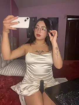 Snapshot of Valu_euphoria chatting on June 5, 2026, 7:19 pm Valu euphoria online show from June 5, 2026, 7:19 pm