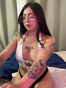 Snapshot of Valu_euphoria chatting on June 23, 2026, 7:56 pm Valu euphoria online show from June 23, 2026, 7:56 pm