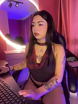 Snapshot of Valu_euphoria chatting on July 19, 2026, 1:59 pm Valu euphoria online show from July 19, 2026, 1:59 pm