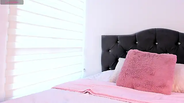 Snapshot of GABBY_CULLEN chatting on November 8, 2025, 8:40 pm GABBY CULLEN online show from November 8, 2025, 8:40 pm