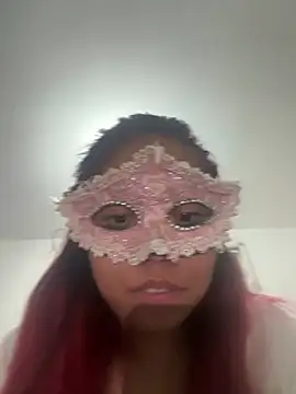 sharonlopez9611 online show from July 19, 2026, 4:27 am