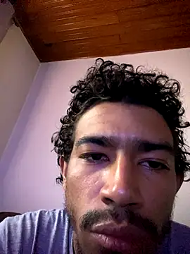 Snapshot of Mineirinho043 chatting on September 29, 2025, 10:31 am Mineirinho043 online show from September 29, 2025, 10:31 am