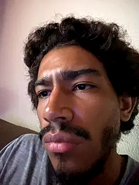 Snapshot of Mineirinho043 chatting on November 20, 2025, 10:15 am Mineirinho043 online show from November 20, 2025, 10:15 am