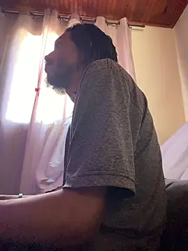 Mineirinho043 online show from July 7, 2026, 2:21 pm