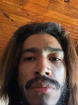 Mineirinho043 online show from July 9, 2026, 4:22 pm