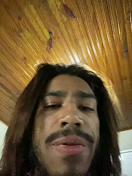 Mineirinho043 online show from July 13, 2026, 8:33 pm