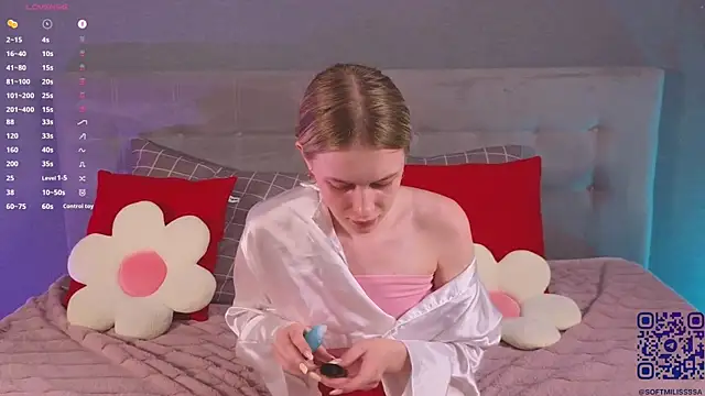 Snapshot of soft_babe chatting on June 16, 2026, 9:06 pm soft babe online show from June 16, 2026, 9:06 pm