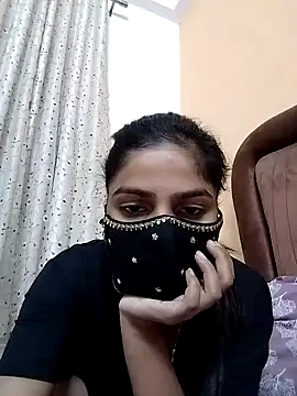 fuungirl38 online show from April 22, 2026, 3:46 pm