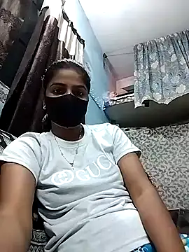 fuungirl38 online show from May 7, 2026, 5:29 pm