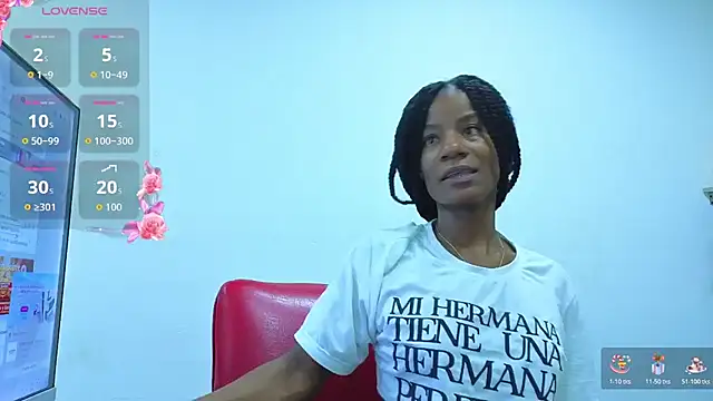 Snapshot of dafnnelewis chatting on July 9, 2026, 11:14 am dafnnelewis online show from July 9, 2026, 11:14 am