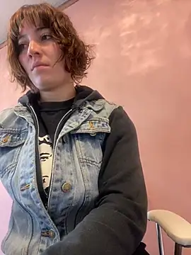 Maggie Geller online show from March 17, 2025, 3:18 pm