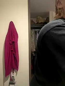 Maggie Geller online show from September 18, 2025, 3:25 pm