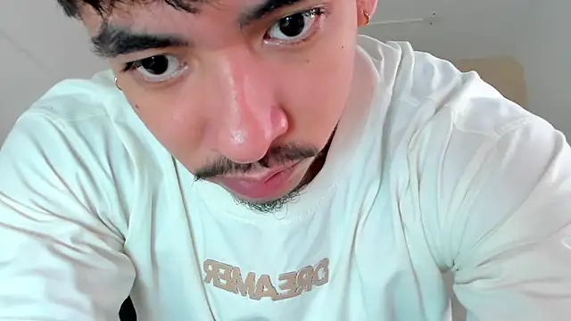 ISAAC CRYSTON online show from January 8, 2026, 8:11 pm