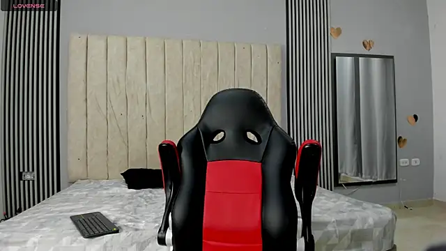 ANDRES STUD online show from February 12, 2026, 4:18 am