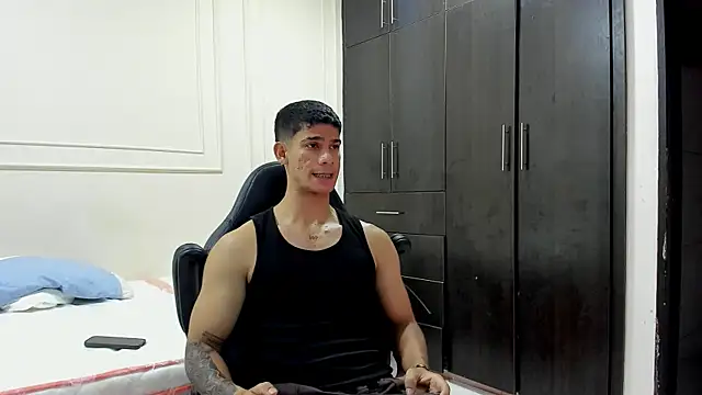 ANDRES STUD online show from April 28, 2026, 3:22 am