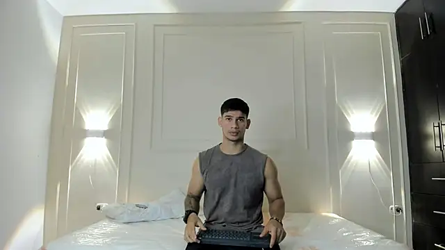 ANDRES STUD online show from June 20, 2026, 4:26 am