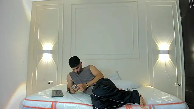 ANDRES STUD online show from June 22, 2026, 3:47 am