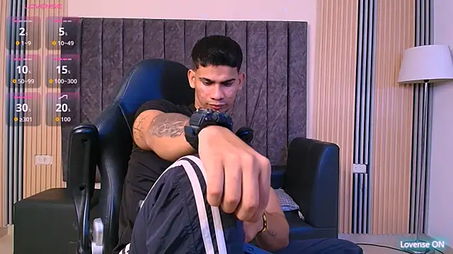 ANDRES STUD online show from July 20, 2026, 3:32 am