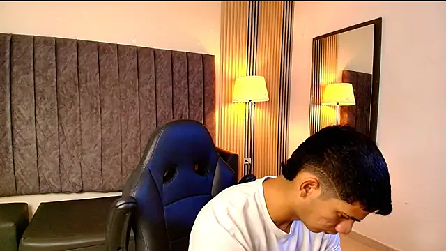 ANDRES STUD online show from August 1, 2026, 3:39 am