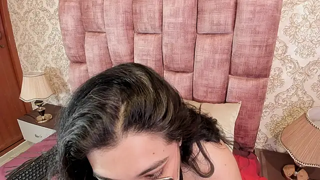 Snapshot of Julieta_Carden_ chatting on July 28, 2026, 2:13 pm Julieta Carden online show from July 28, 2026, 2:13 pm