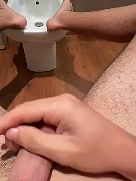 Snapshot of polpolo21 chatting on October 28, 2025, 10:52 am polpolo21 online show from October 28, 2025, 10:52 am