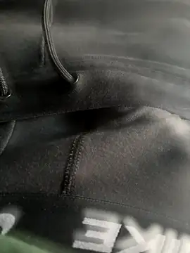 Snapshot of polpolo21 chatting on November 11, 2025, 2:50 pm polpolo21 online show from November 11, 2025, 2:50 pm