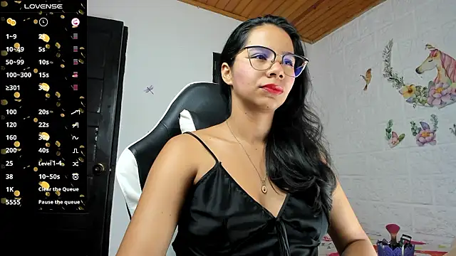 alisson hoffman05 online show from February 5, 2026, 3:05 pm