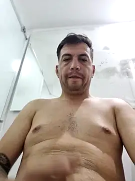 reyarturs13 online show from March 18, 2025, 12:58 pm