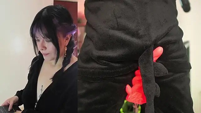 Snapshot of Neekito_ chatting on December 14, 2025, 7:40 pm Neekito online show from December 14, 2025, 7:40 pm