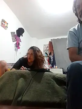 Snapshot of jeans_and_emma chatting on November 16, 2025, 12:38 am jeans and emma online show from November 16, 2025, 12:38 am