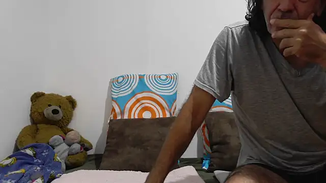 jeans and emma online show from February 18, 2026, 12:50 am