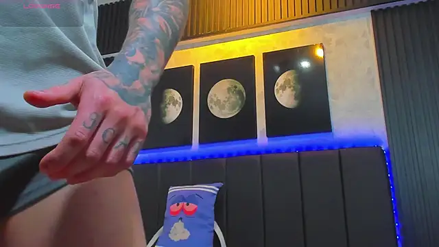 Snapshot of David_blake_ chatting on February 7, 2025, 6:24 am David blake online show from February 7, 2025, 6:24 am