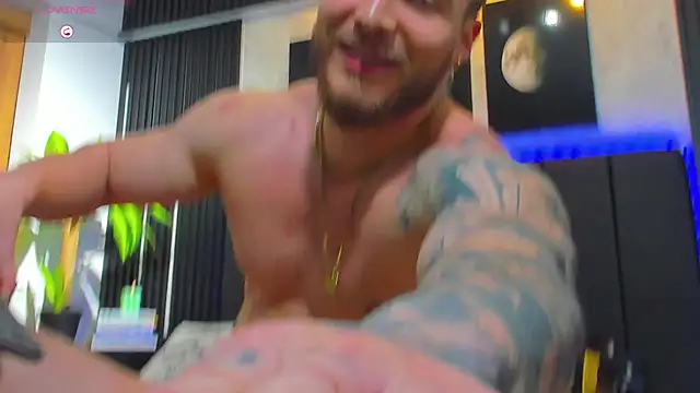 Snapshot of David_blake_ chatting on February 25, 2025, 9:09 am David blake online show from February 25, 2025, 9:09 am