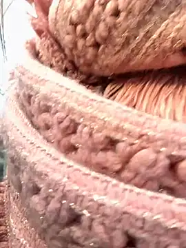 Loveblackzilla online show from October 26, 2025, 2:45 pm