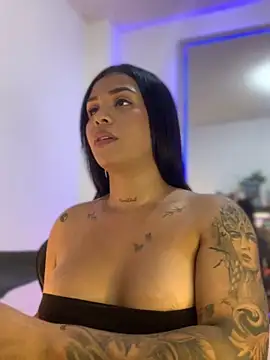 tinalove7 online show from February 27, 2026, 4:34 am