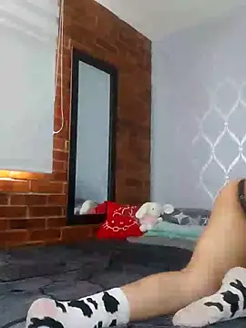 Snapshot of CuteHarper chatting on February 6, 2025, 9:28 pm CuteHarper online show from February 6, 2025, 9:28 pm