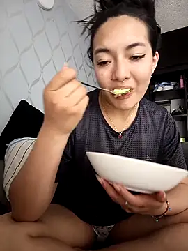 Snapshot of CuteHarper chatting on September 10, 2025, 12:54 am CuteHarper online show from September 10, 2025, 12:54 am