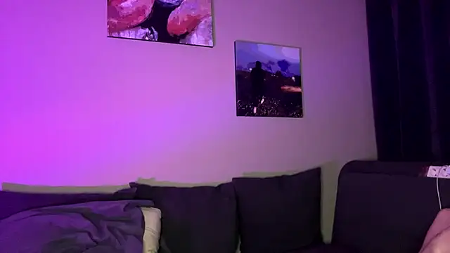 Snapshot of Tw1nFlame chatting on March 11, 2025, 9:59 pm Tw1nFlame online show from March 11, 2025, 9:59 pm