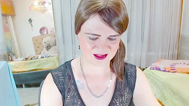 Dolldirtyxxx online show from May 7, 2026, 5:02 am