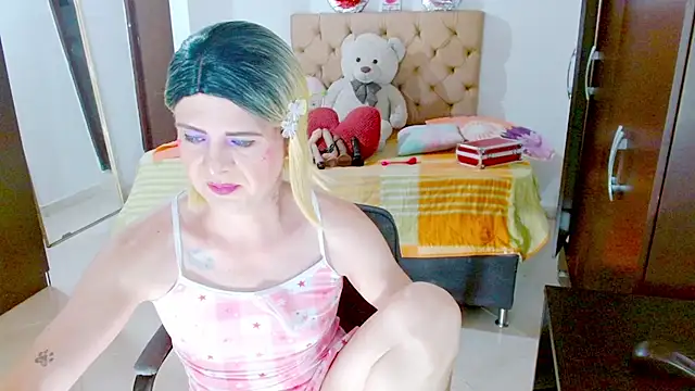 Dolldirtyxxx online show from July 29, 2026, 3:15 am